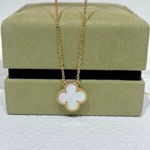 ✅Authentic Van Cleef & Arpels 18K Yellow Gold Necklace